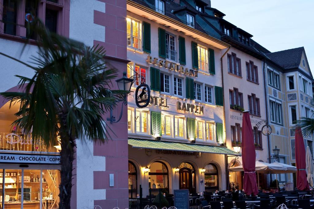 Hotel Rappen Am Muensterplatz Freiburg Bagian luar foto