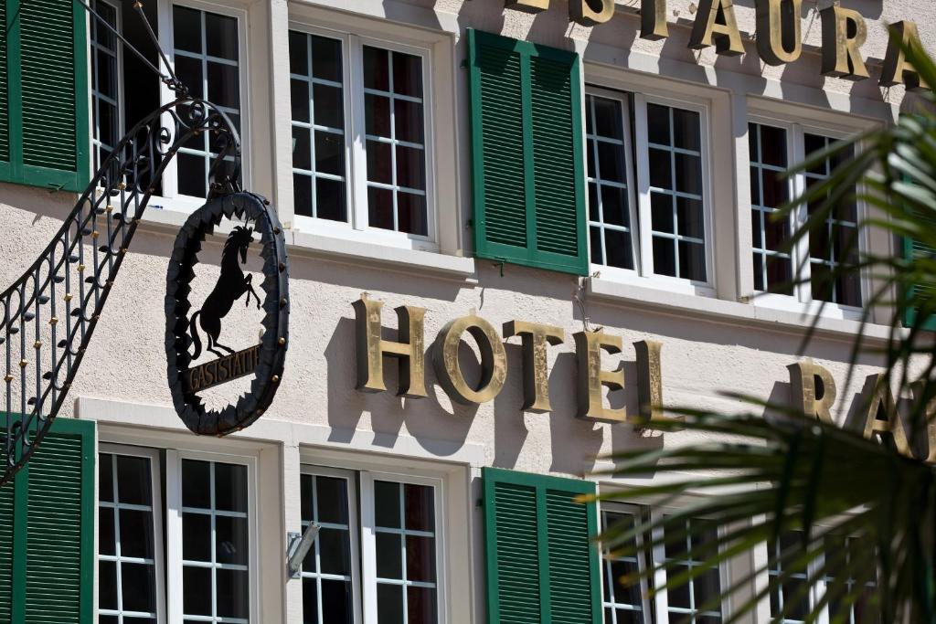 Hotel Rappen Am Muensterplatz Freiburg Bagian luar foto
