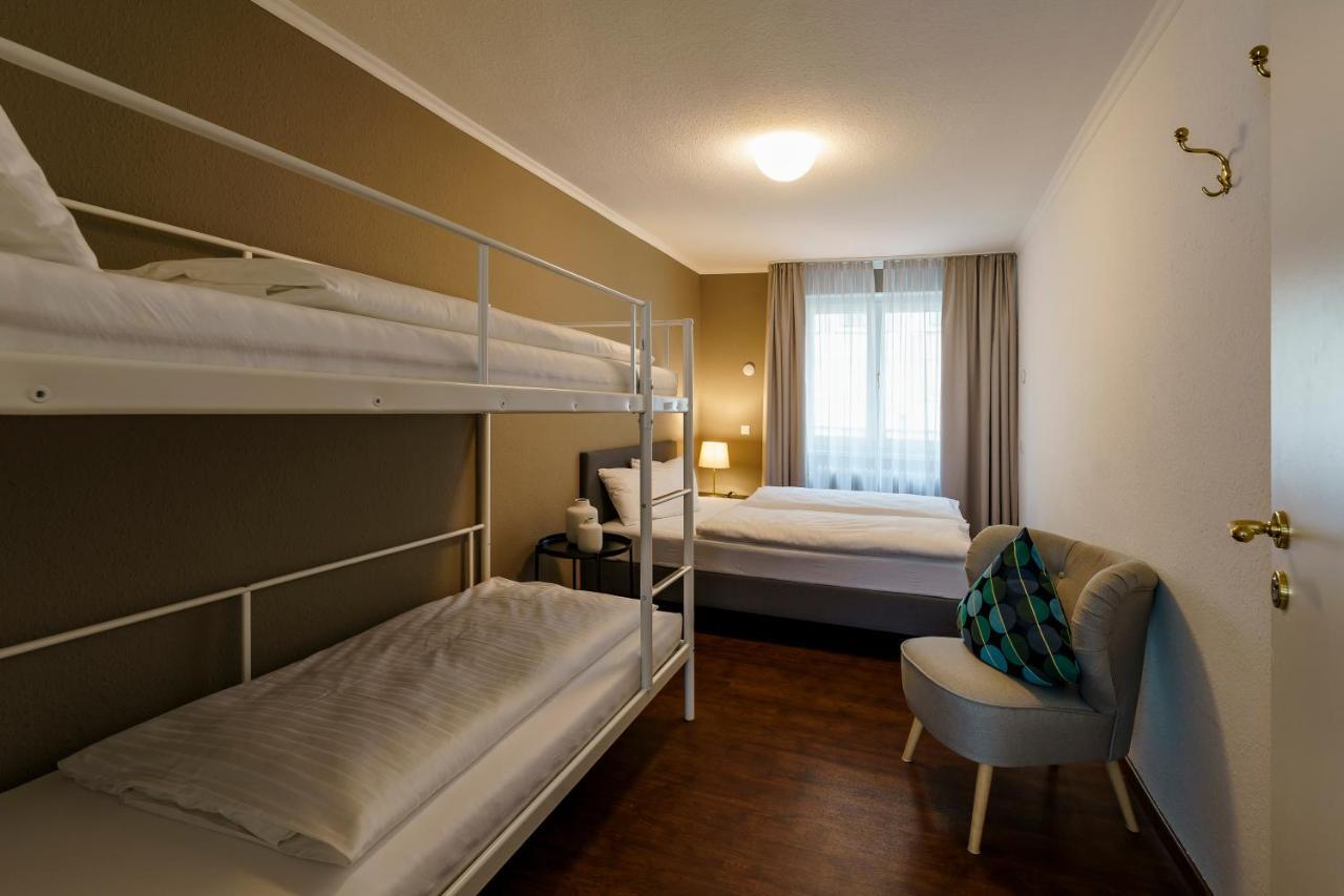 Hotel Rappen Am Muensterplatz Freiburg Bagian luar foto